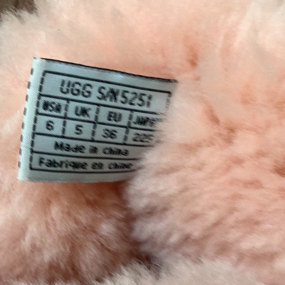 Pink Suede Ugg Women's Boots size 6 - Picture 4 of 5